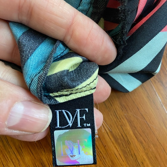 Diane von Furstenberg Mateo Top - Picture 6 of 8